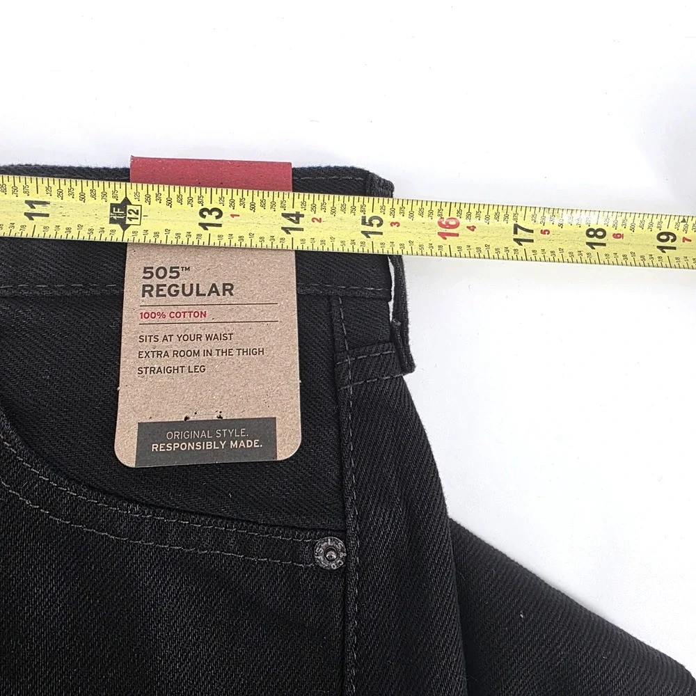 Levis 505 Regular Fit Straight Leg Mens Jeans Black 30x30 NWT 00505-0260